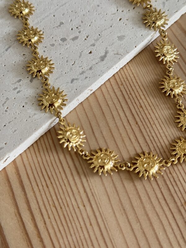 Collier SUN