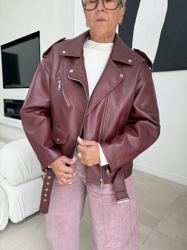 Perfecto Burgundy – Image 3