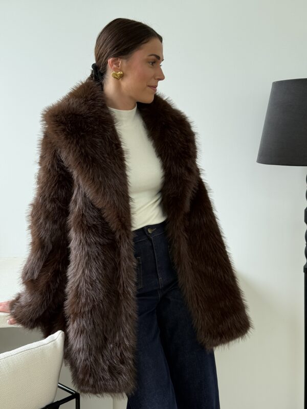 Manteau Fourrure Vegan Chocolat – Image 6